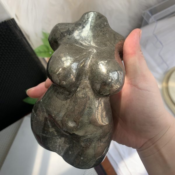 Big Pyrite Female Body Model Fat Body Carving