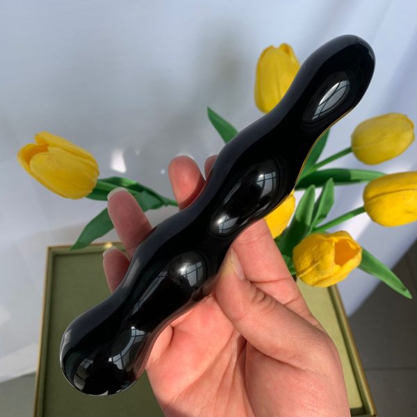 obsidian wand massager self care (1)