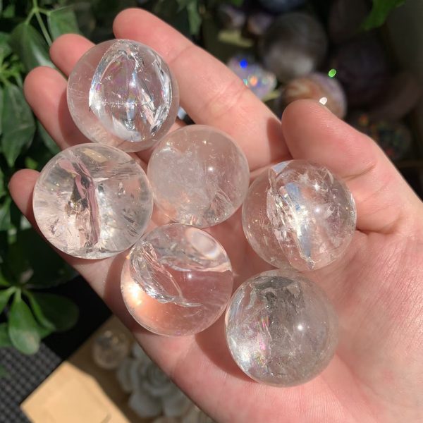 Cracked Quartz Sphere 30mm (2)